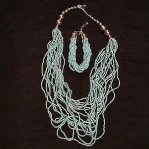 Necklace and bracelet set